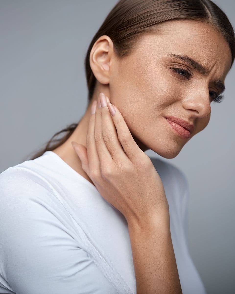 Smerter i ansikt og kjeve