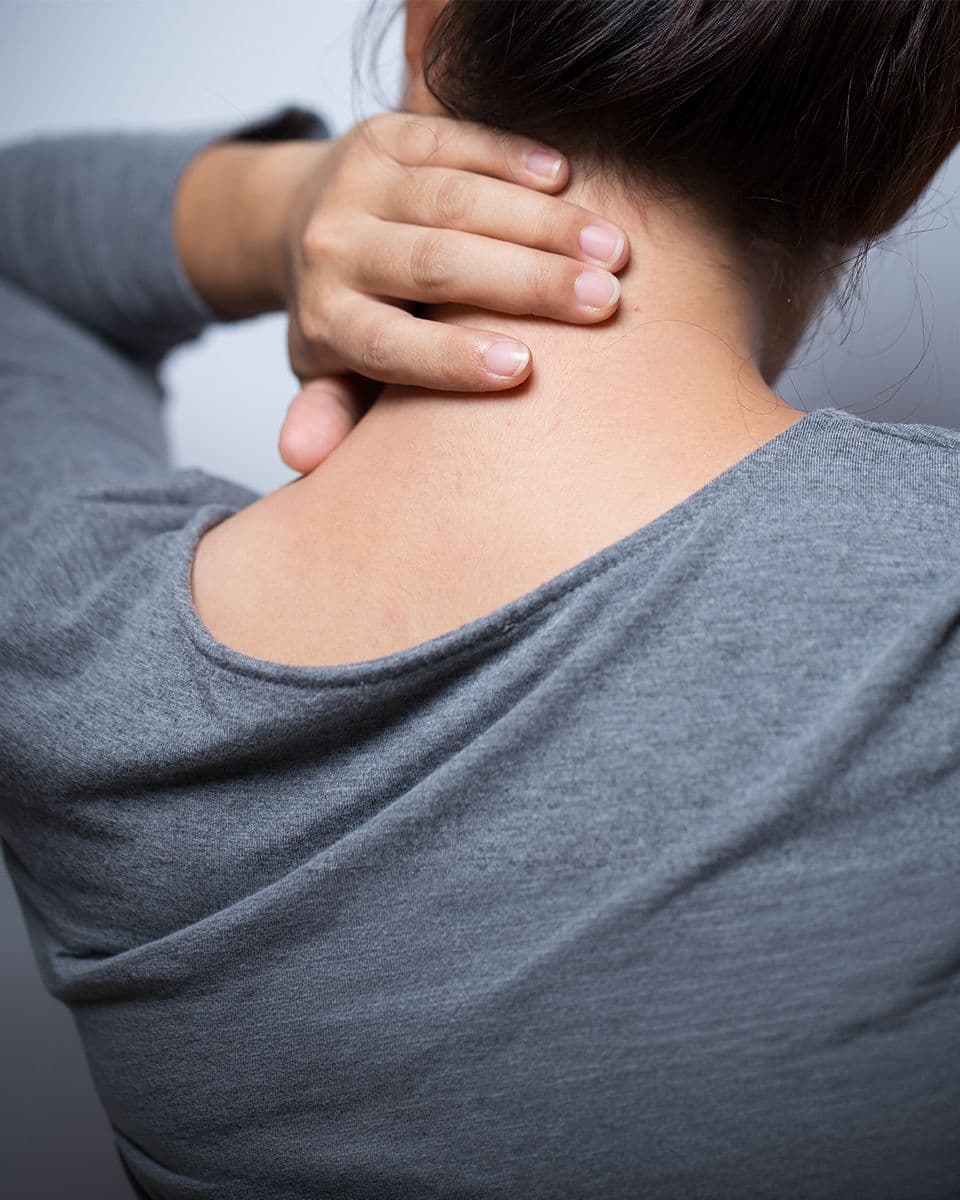 Nakkesmerter og stivhet