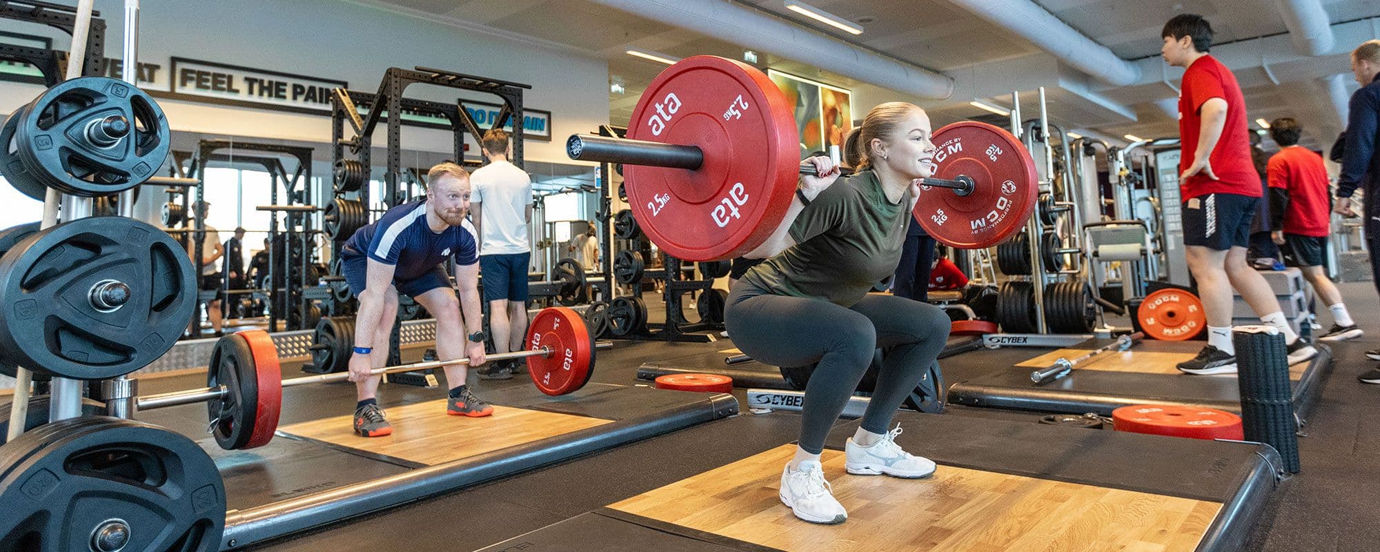 Styrketrening i treningsstudioet på 3T-Rosten